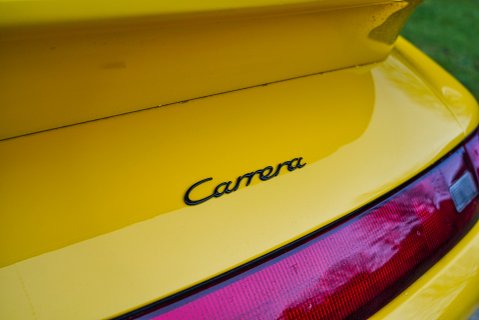 Porsche 911 CARRERA 4 18