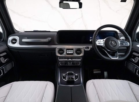 Mercedes-Benz G Series G 400 D 4MATIC AMG LINE PREMIUM PLUS 13