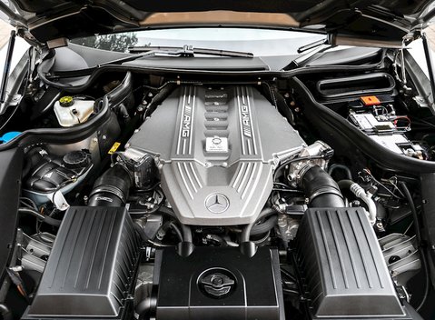 Mercedes-Benz SLS AMG 30