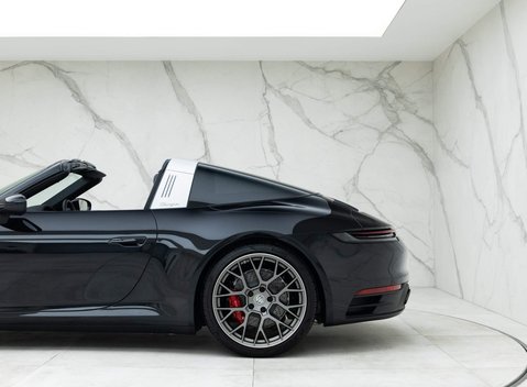 Porsche 911 Targa 4S (992) 29