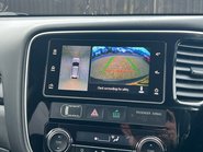 Mitsubishi Outlander DI-D 4 22