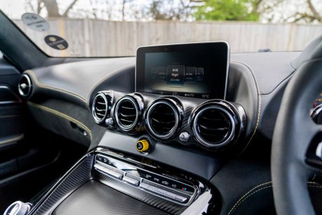 Mercedes-Benz AMG GT R FULL PPF. CARBON FIBRE PACK 1,2 & 3. CARBON ENGINE BAY. AMG TRACK PACK. 22
