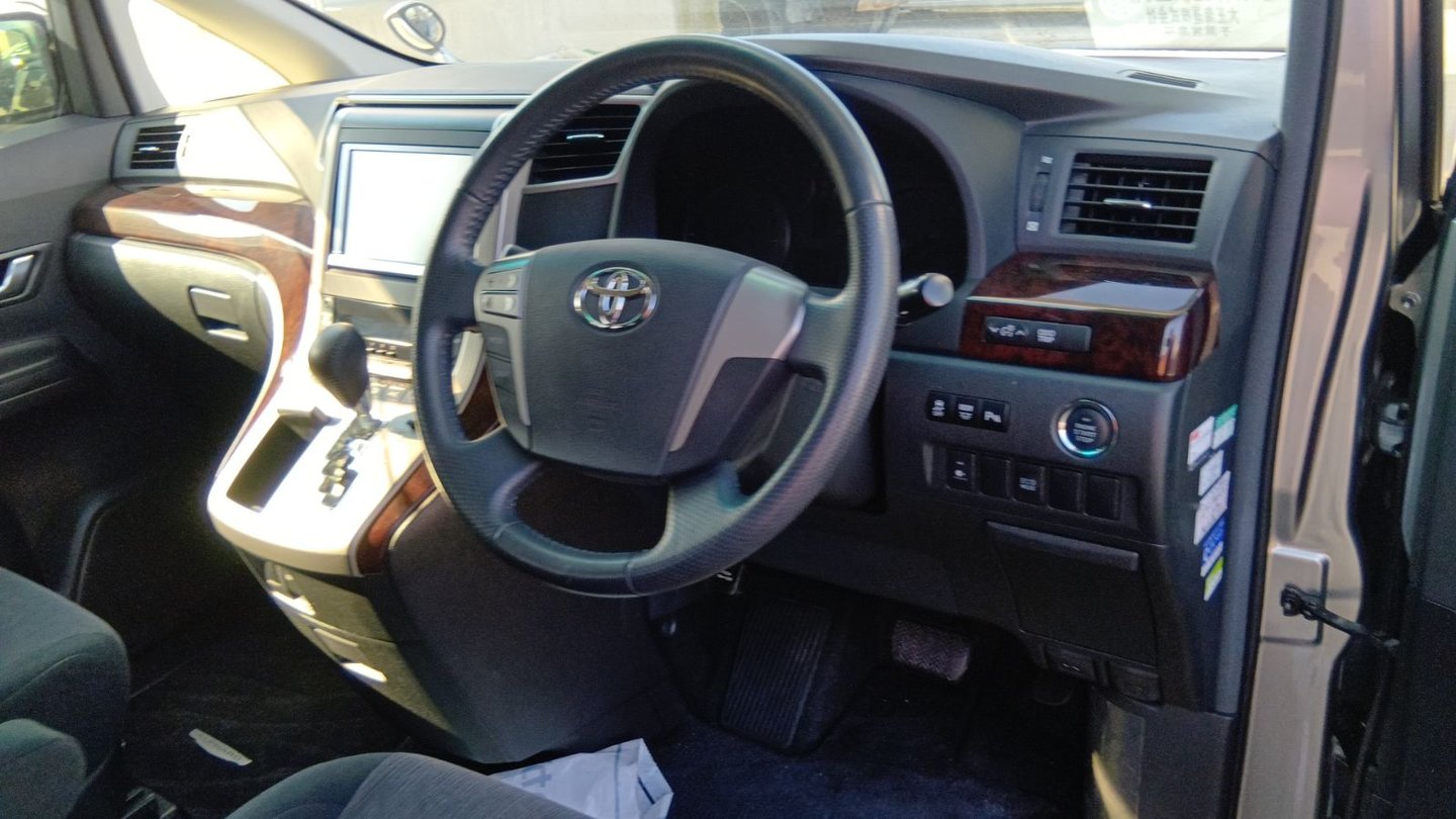 2012 Toyota Alphard JDM car for sale — photo 24 of 25