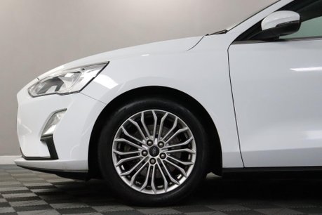 Ford Focus TITANIUM X 27