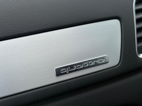 Audi Q3 2.0 TDI S line S Tronic quattro Euro 5 (s/s) 5dr 78