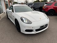 Porsche Panamera 3.0D V6 Hatchback 5dr Diesel TiptronicS Euro 5 (s/s) (300 ps) 9