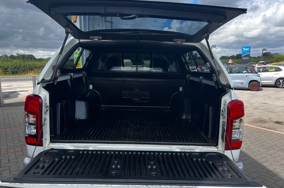 Mitsubishi L200 DI-D BARBARIAN DOUBLE CAB AUTO REAR CANOPY 43