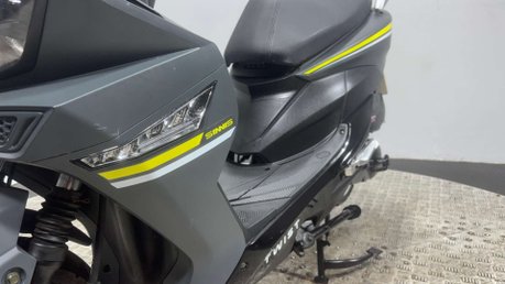 Sinnis Twist 2022 1K 50CC SCOOTER LEARNER BIKE NEW MOT SERVICED 24