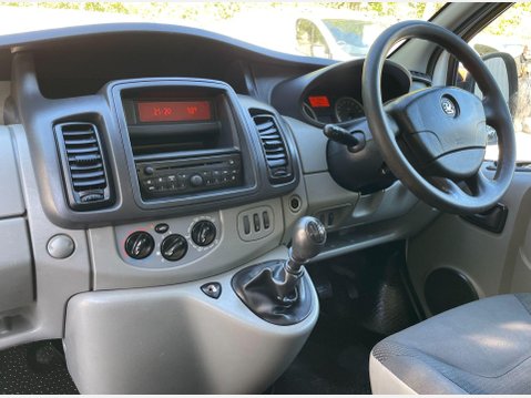 Vauxhall Vivaro 2.0 2900 CDTi Panel Van 4dr Diesel Manual FWD L3 (195 g/km, 113 bhp) 32