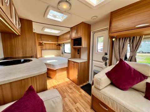 Lunar Clubman SE 16