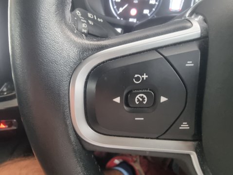 Volvo V60 D3 MOMENTUM Automatic Full Service Record 41