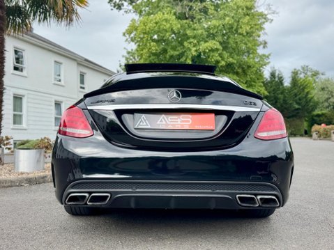 Mercedes-Benz C Class 4.0 C63 V8 BiTurbo AMG (Premium) SpdS MCT Euro 6 (s/s) 4dr 38