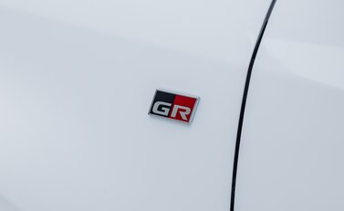 Toyota Yaris GR-Y CIRCUIT 44