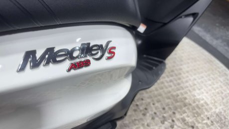 Piaggio Medley 2023 ONLY 4K 125CC LEARNER SCOOTER 15 BHP NEW MOT WARRANTY 9