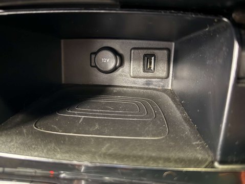 Vauxhall Grandland X 1.6 Grandland X SRi Nav Hybrid4 Auto 4WD 5dr 26