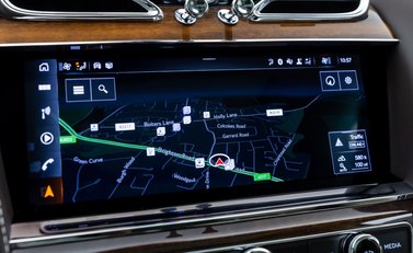 Bentley Bentayga V8 First Edition LHD 30