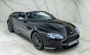 Aston Martin V12 Vantage S Roadster 11