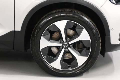 Volvo XC40 2.0 XC40 + B4 MHEV AWD Auto 5dr 50