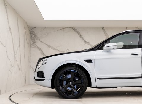 Bentley Bentayga W12 Mulliner 30