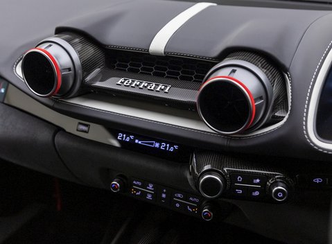 Ferrari 812 Superfast 15