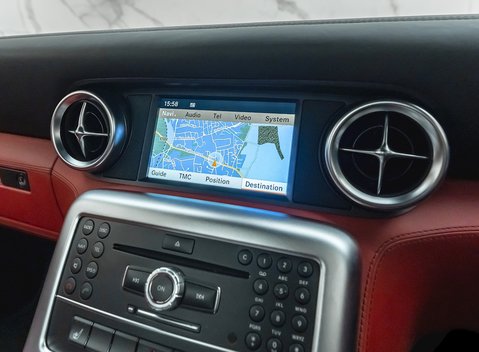 Mercedes-Benz SLS AMG 18