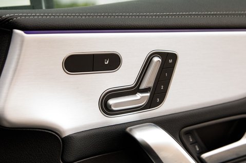 Mercedes-Benz CLA Class CLA 220 AMG LINE PREMIUM PLUS 38