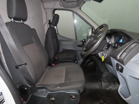 Ford Transit 2.0 350 EcoBlue FWD L2 H3 Euro 6 5dr 7