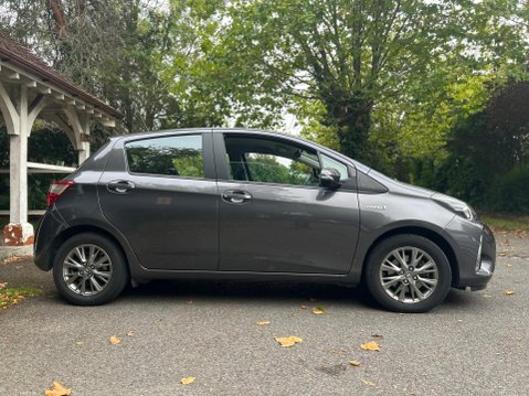 Toyota Yaris VVT-I ICON 15
