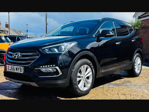 Hyundai SANTA FE 2.2 CRDi Blue Drive Premium SUV 5dr Diesel Manual 4WD Euro 6 (s/s) (7 Seat) 2