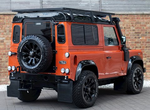 Land Rover Defender 90 Adventure Edition 7