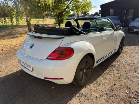 Volkswagen Beetle SPORT TDI BLUEMOTION TECHNOLOGY DSG 25