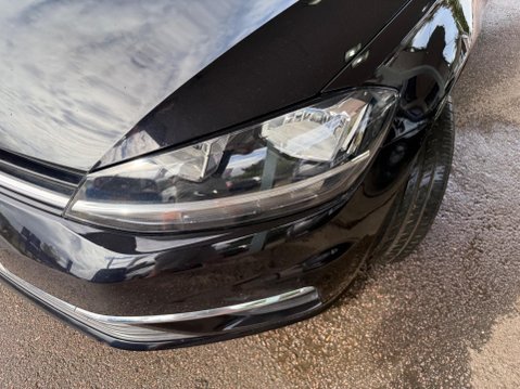 Volkswagen Golf 1.6 TDI BlueMotion Tech SE Nav Euro 6 (s/s) 5dr 35