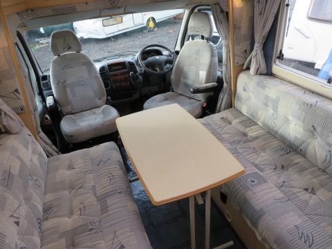 Auto-Sleepers Nuevo Motor Home 19