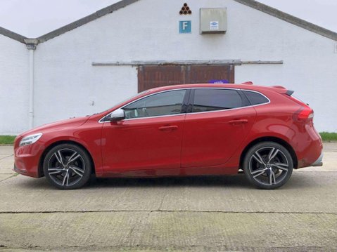Volvo V40 2.0 D2 R-Design Pro Euro 6 (s/s) 5dr 5