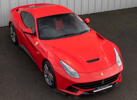 Ferrari F12 Berlinetta 8