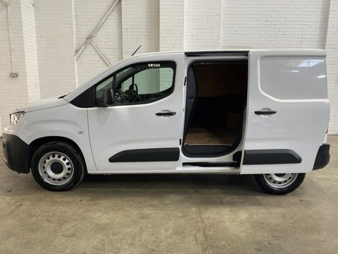 Peugeot Partner BLUEHDI PROFESSIONAL PREMIUM PLUS L1 11