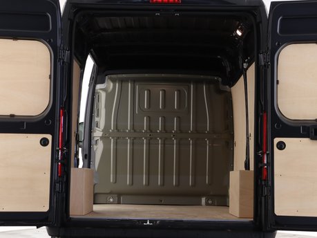 Citroen Relay 35 L2H2 2.2 BlueHDi 140 Enterprise 3