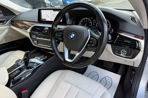 BMW 5 Series 520D XDRIVE SE - 360 DEGREE CAMERAS - IVORY LEATHER 14