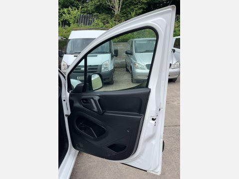 Citroen Berlingo 1.6 HDi 625 Enterprise Panel Van 5dr Diesel Manual L1 (Euro 5) (135 g/km, 7 21
