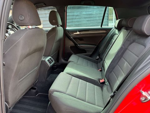Volkswagen Golf 2.0 TSI BlueMotion Tech R Hatchback 5dr Petrol DSG 4Motion Euro 6 (s/s) (31 28