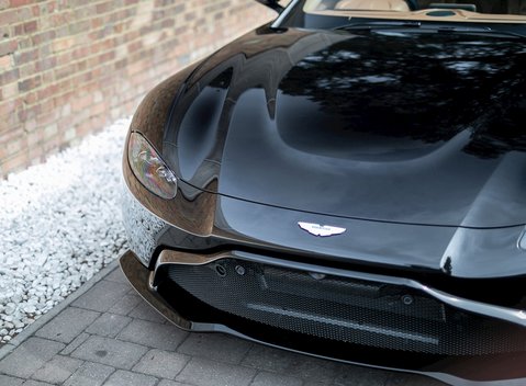 Aston Martin V8 Vantage 24