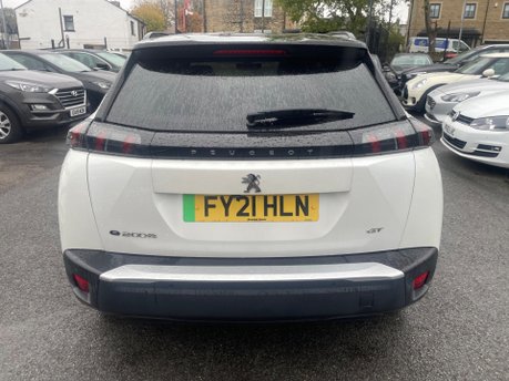 Peugeot e-2008 GT PREMIUM 8