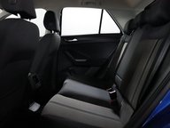 Volkswagen T-Roc SE TDI 41