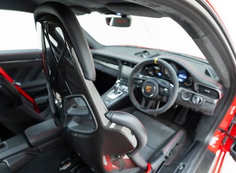 Porsche 911 GT3 RS (991.2) 10