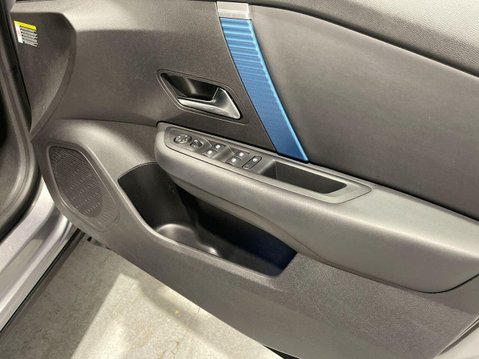 Citroen E-C4 50kWh Shine Hatchback 5dr Electric Auto (136 ps) 35