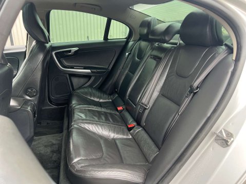 Volvo S60 2.4 S60 SE Luxury Nav D5 Auto 4dr 18