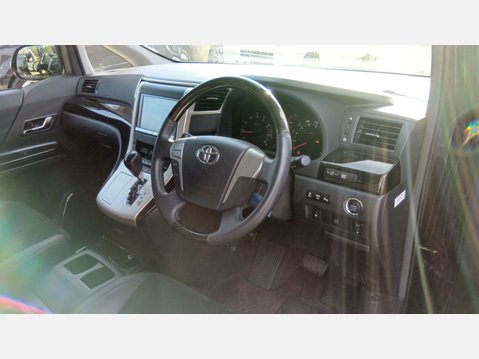 Toyota Vellfire 2.4 Z GOLDEN EYES + 7 Seats 16
