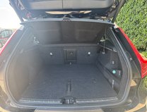 Volvo XC40 2.0 T5 Inscription Pro SUV 5dr Petrol Auto AWD Euro 6 (s/s) (247 ps) 11