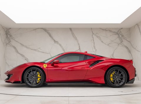 Ferrari 488 Pista 2