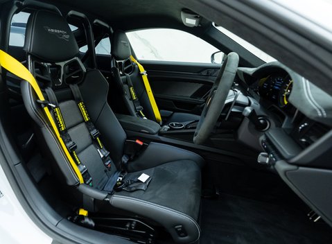 Porsche 911 GT3 RS Weissach (992) 6